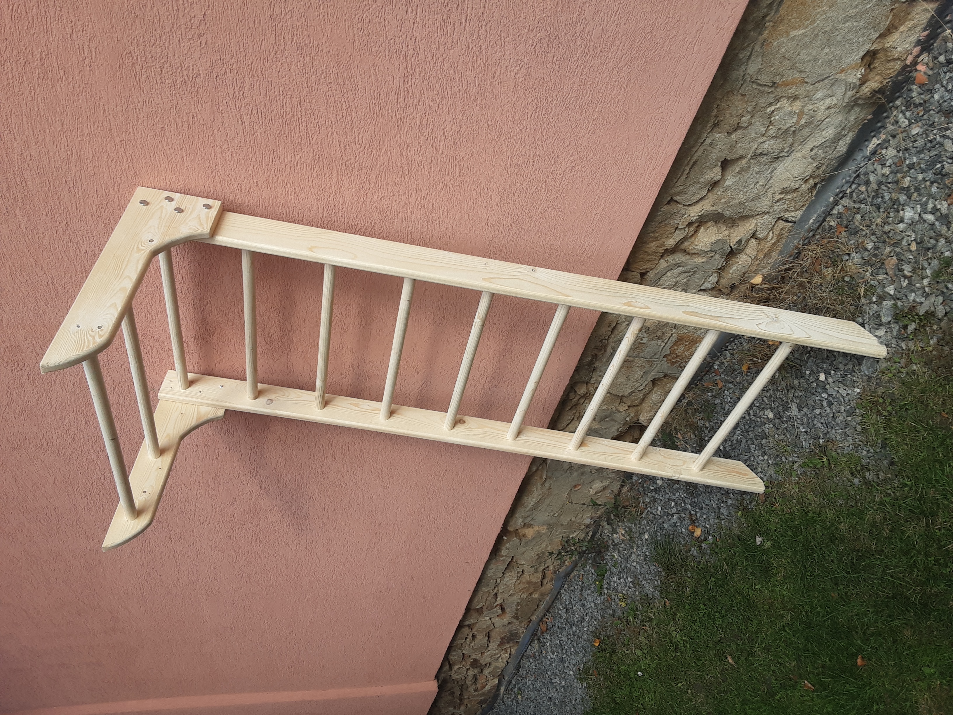 Žebřiny s hrazdou