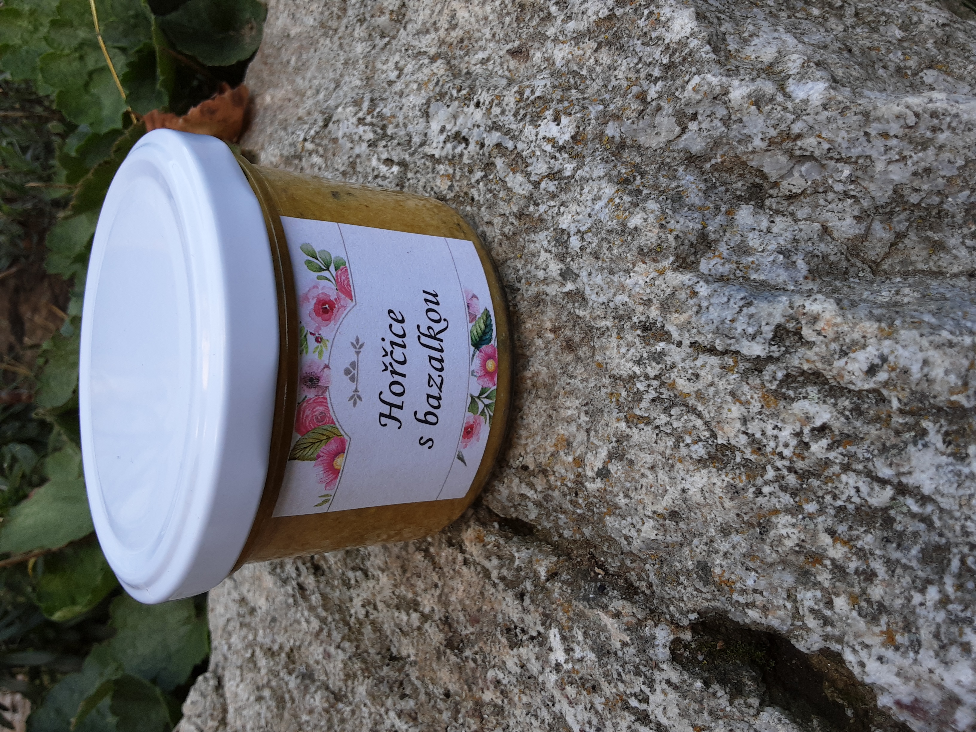 Hořčice s bazalkou 220g