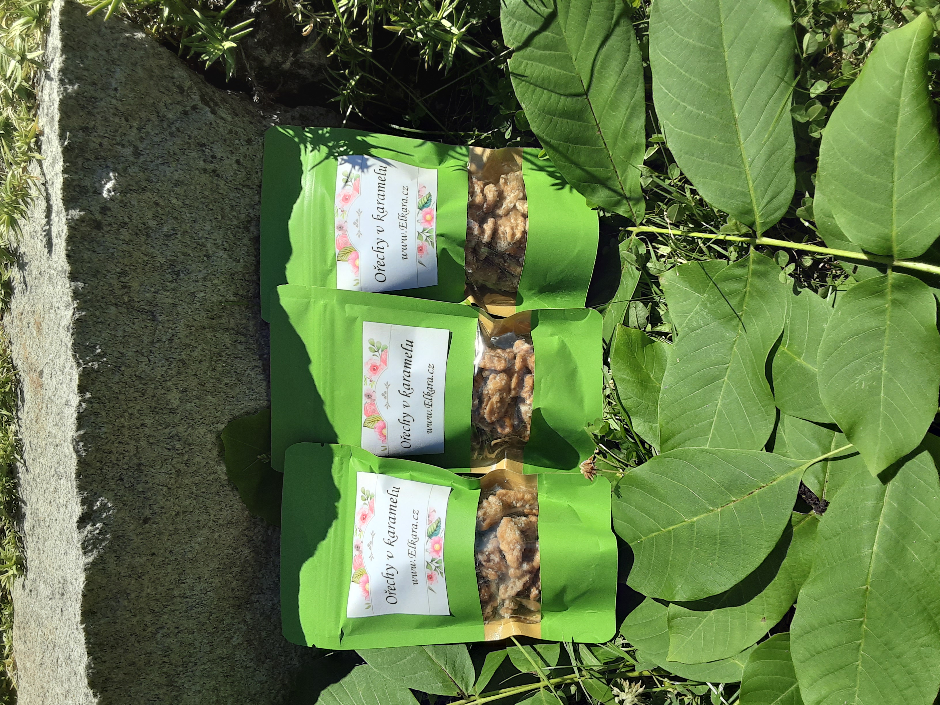 Ořechy v karamelu 90g