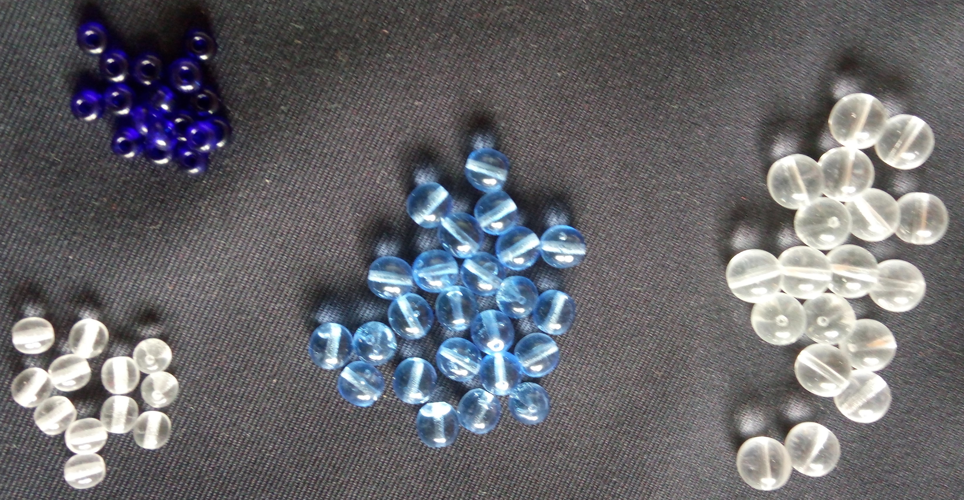 Tvořivá krabička č. 4 - Korálková hvězdička